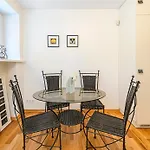 Apartment Center By Polo Kaunas