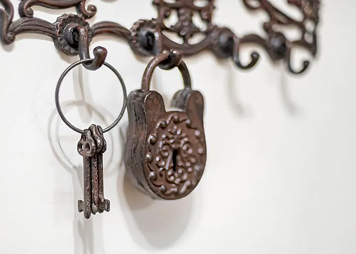 Antique By Polo Kaunas